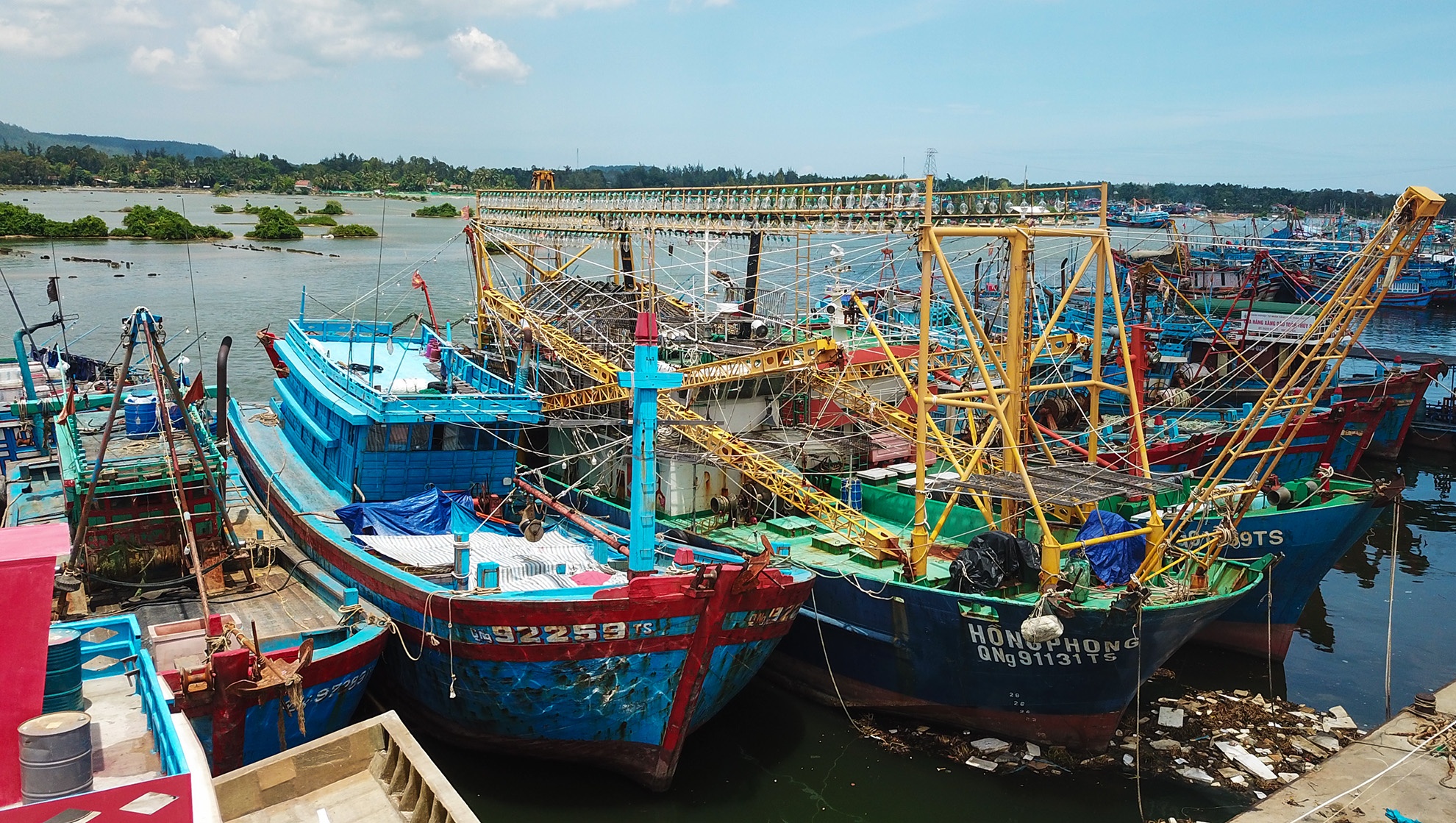 Nghia dia tau ca Quang Ngai anh 7