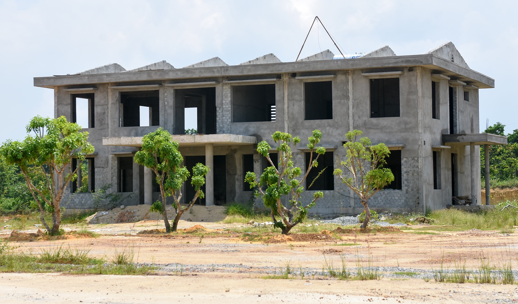 Nha may rac cham tien do anh 14