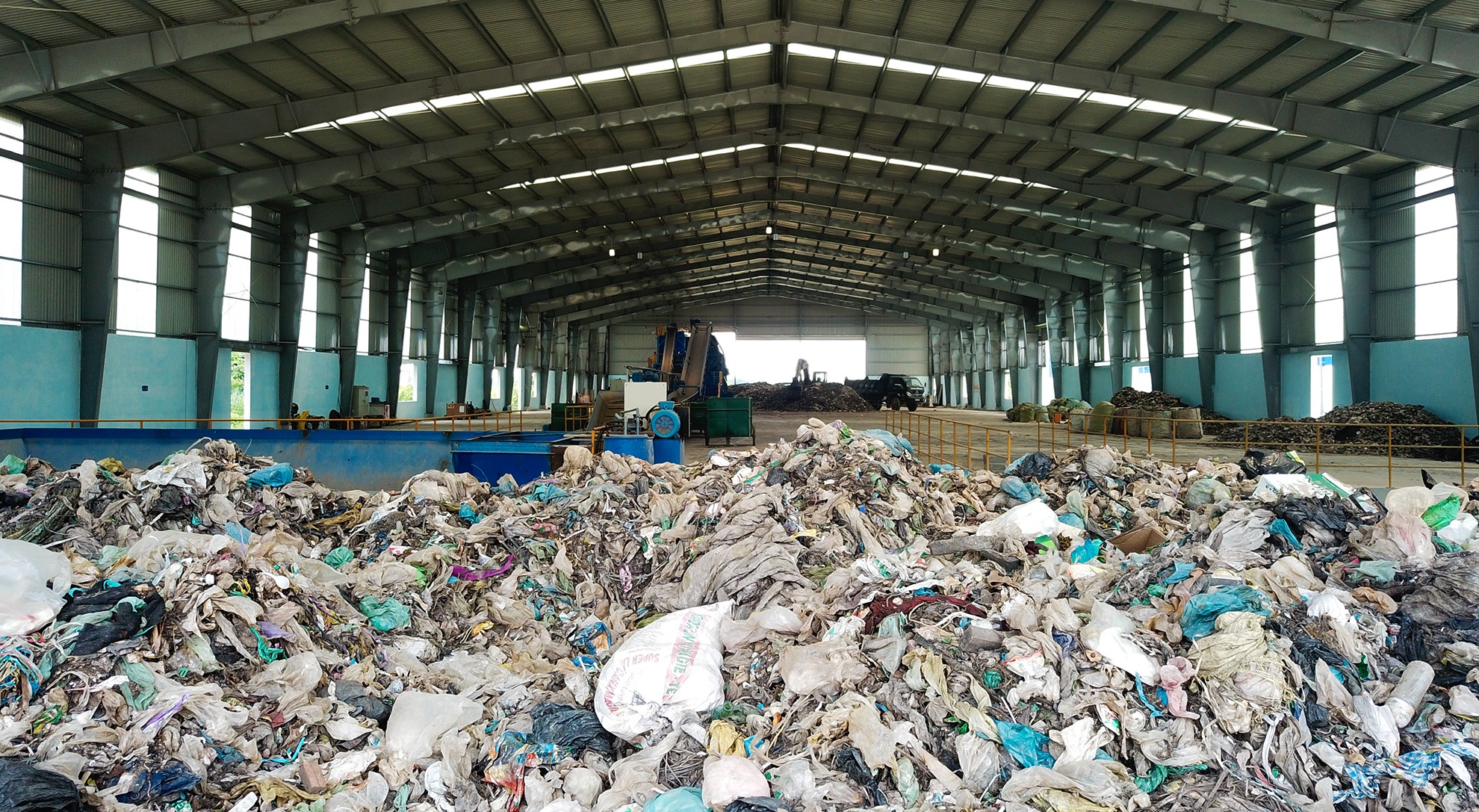 Nha may rac cham tien do anh 2