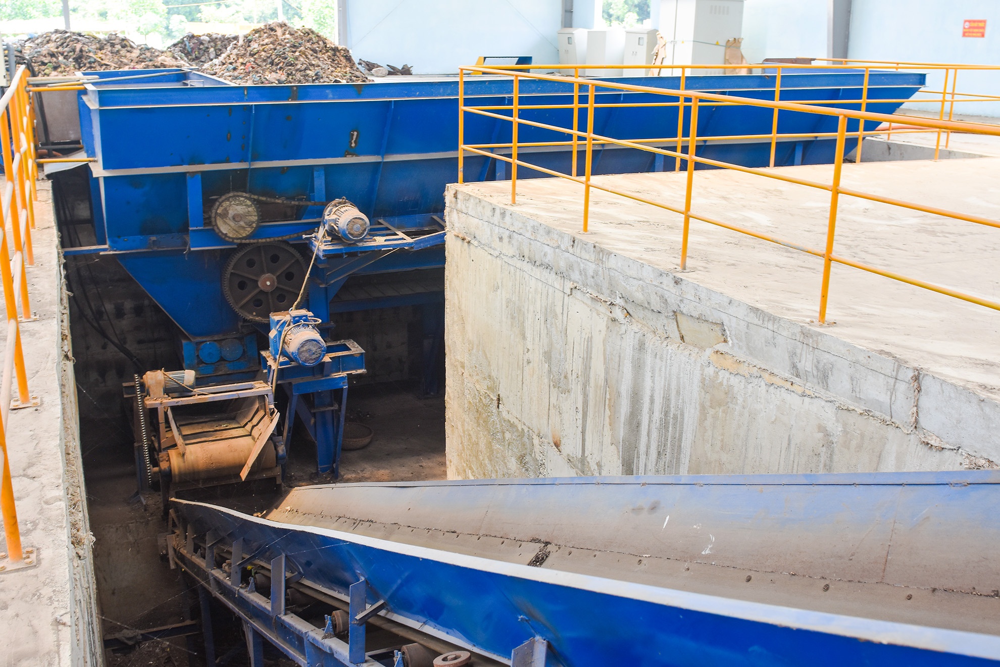 Nha may rac cham tien do anh 7