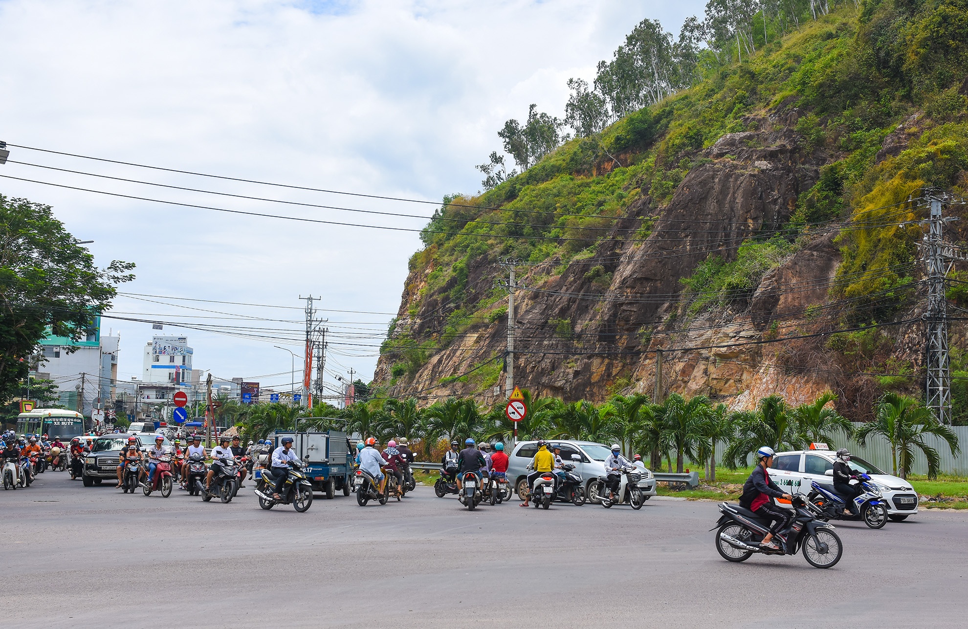 Tạm dừng dự án phù điêu ảnh 2 Tam dung du an phu dieu anh 2