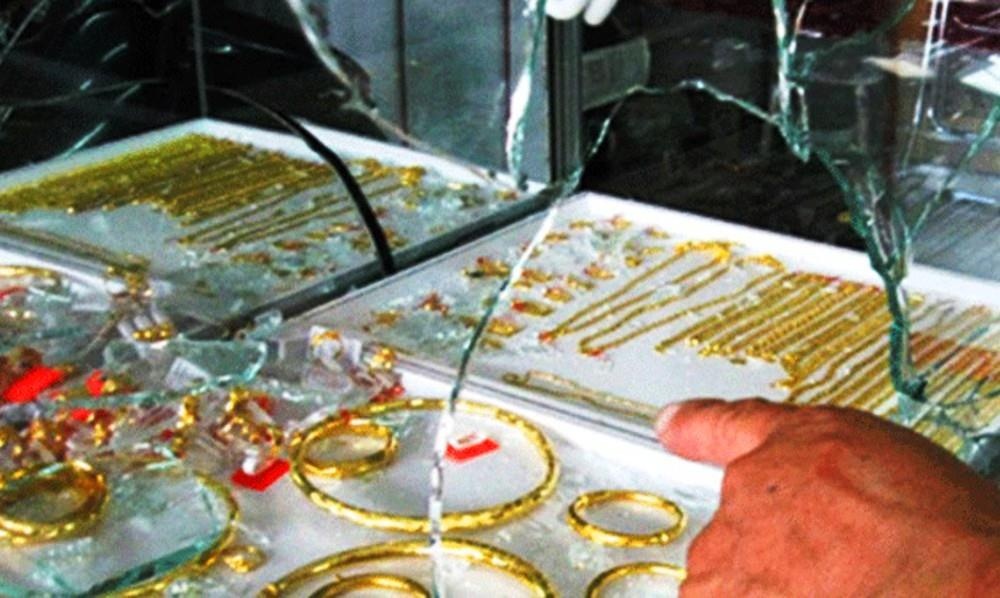 Ga trai tham gia vu dap tu kinh cuop 30 soi day chuyen vang ra dau thu hinh anh