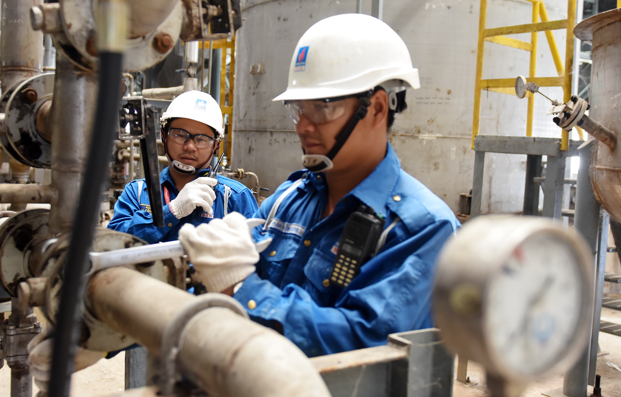 Nha may Ethanol Dung Quat 2.100 ty anh 7