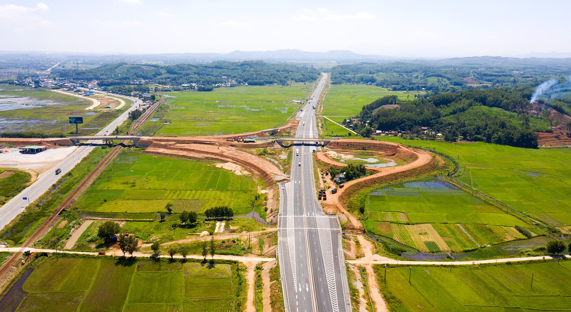 Cao toc Da Nang- Quang Ngai anh 2
