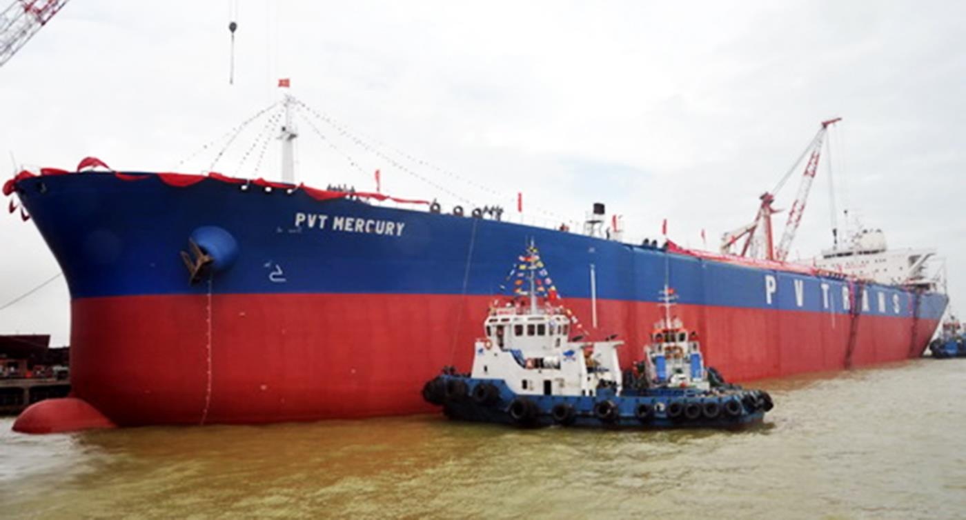 Con tau 104.000 tan 'doi von' hang chuc trieu USD o Dung Quat hinh anh