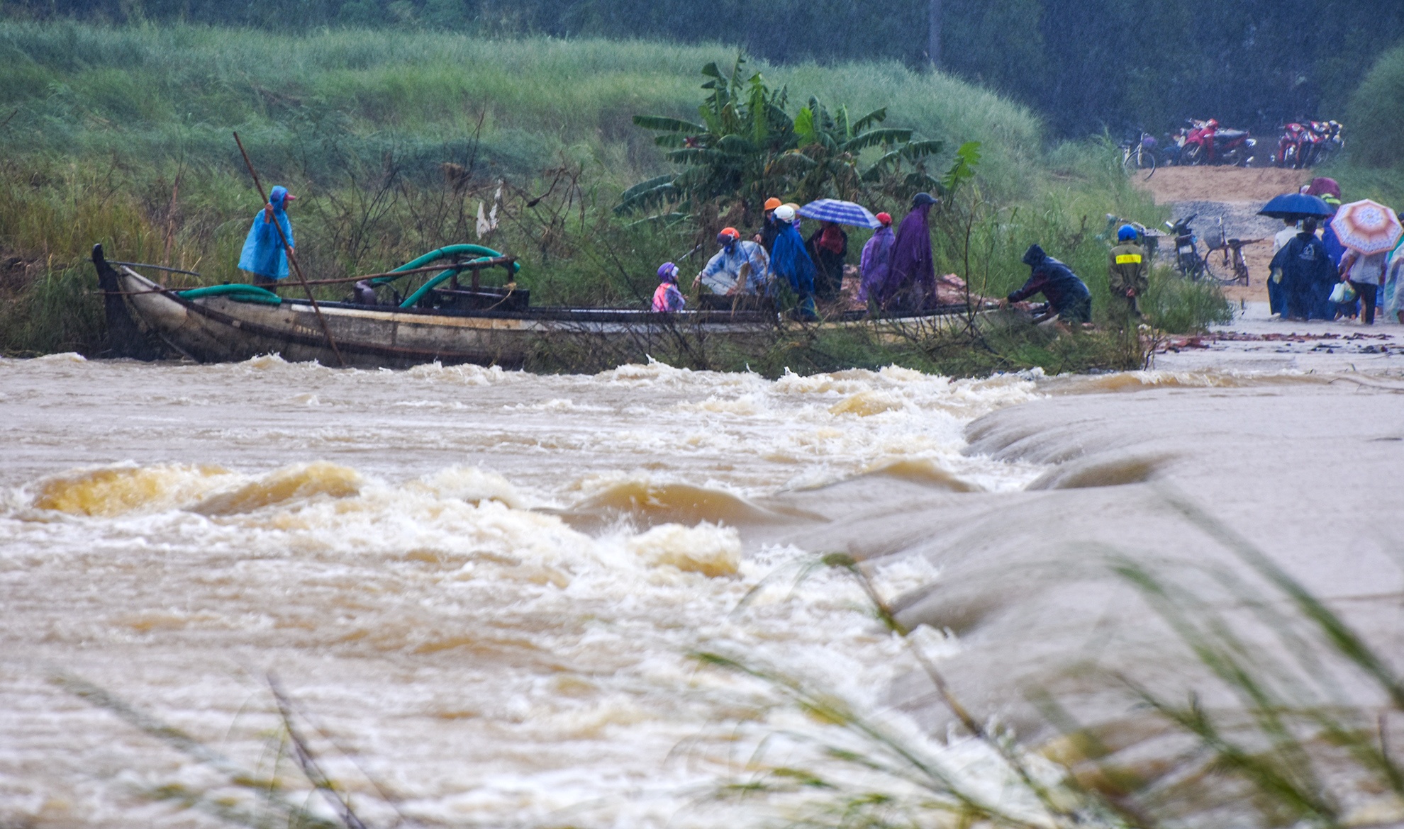 Lat ghe tren song Tra Khuc anh 4