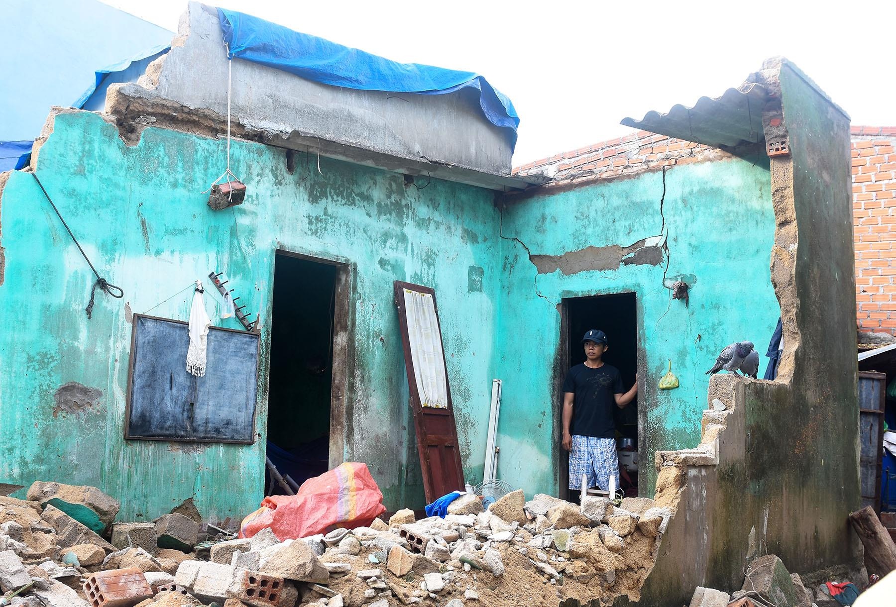 Nam Trung Bo len 'kich ban kep' ung pho bao va lu hinh anh