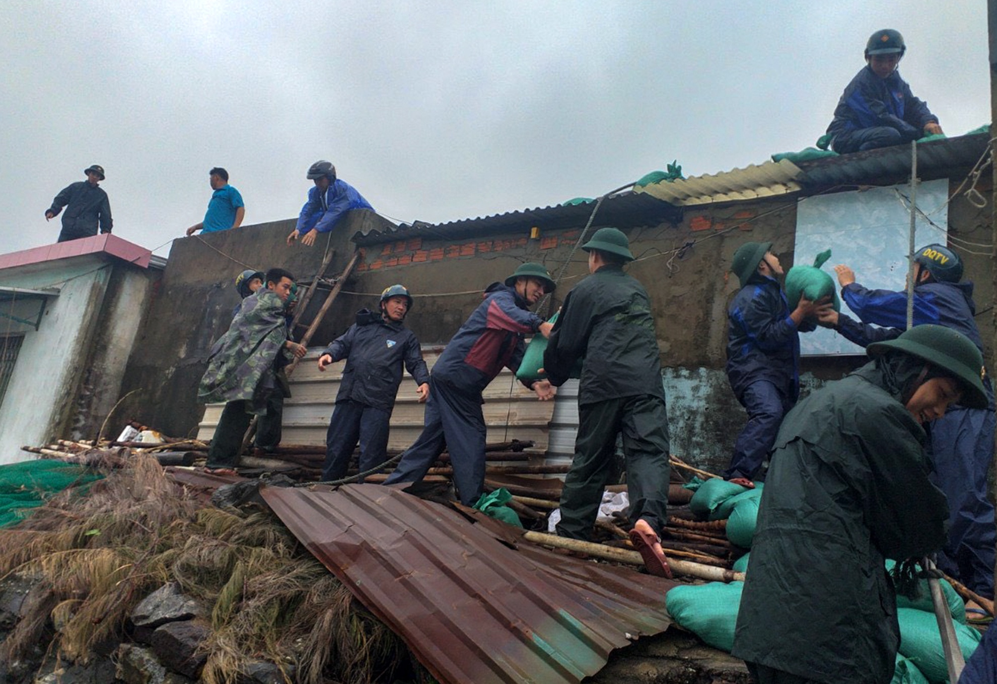 Ứng phó với bão số 6 ảnh 4 Ung pho voi bao so 6 anh 4