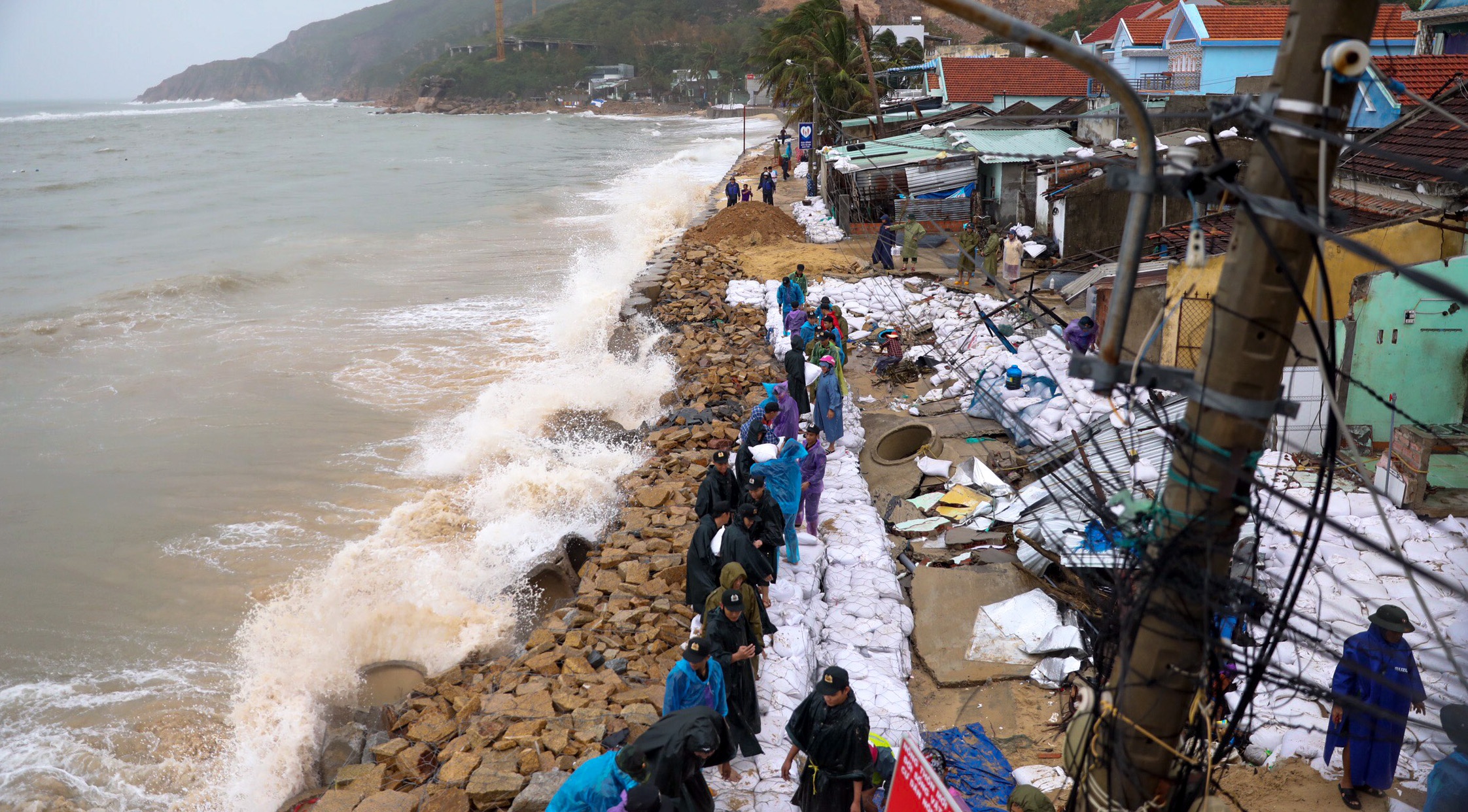 Ứng phó thiệt hại thiên tai ảnh 2 Ung pho thiet hai thien tai anh 2