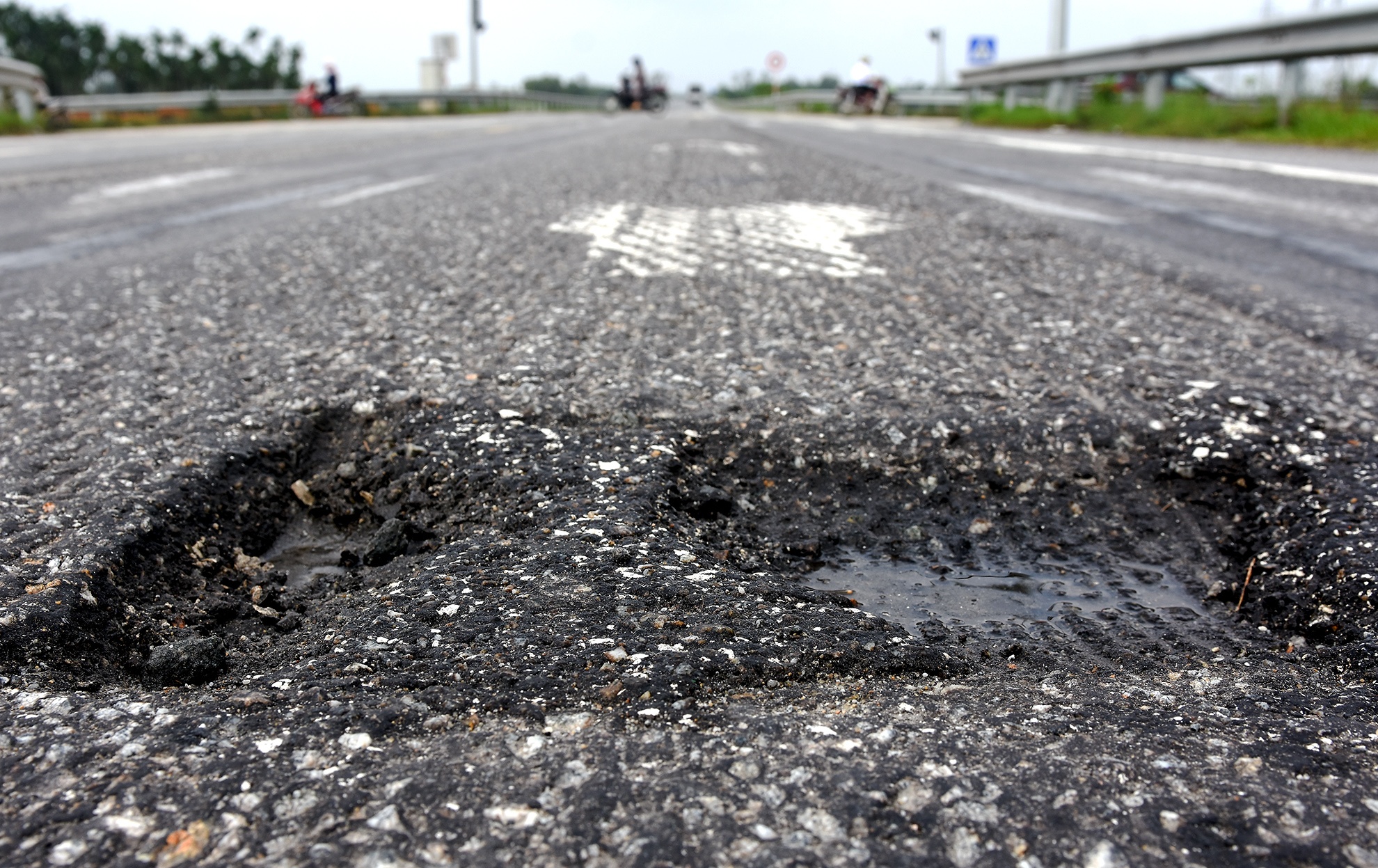 Cao toc Da Nang- Quang Ngai anh 10