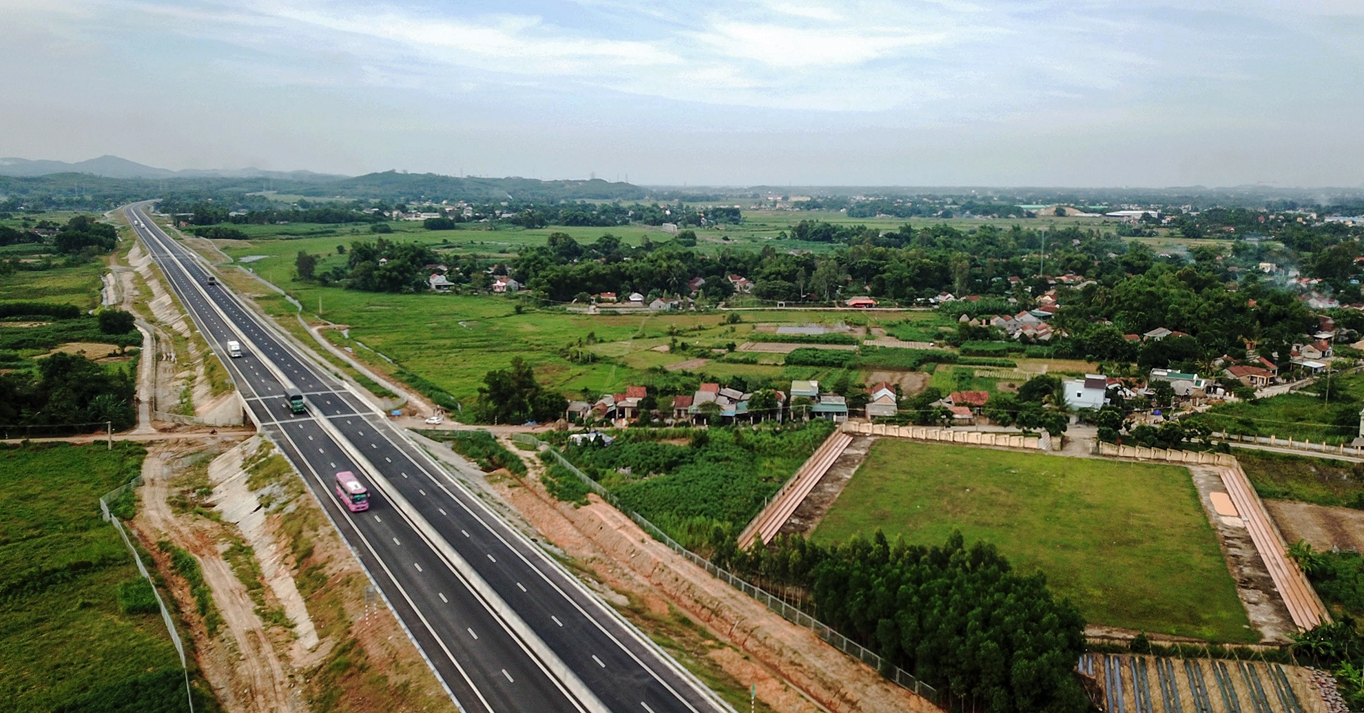 Cao toc 34.500 ty hong nang anh 1