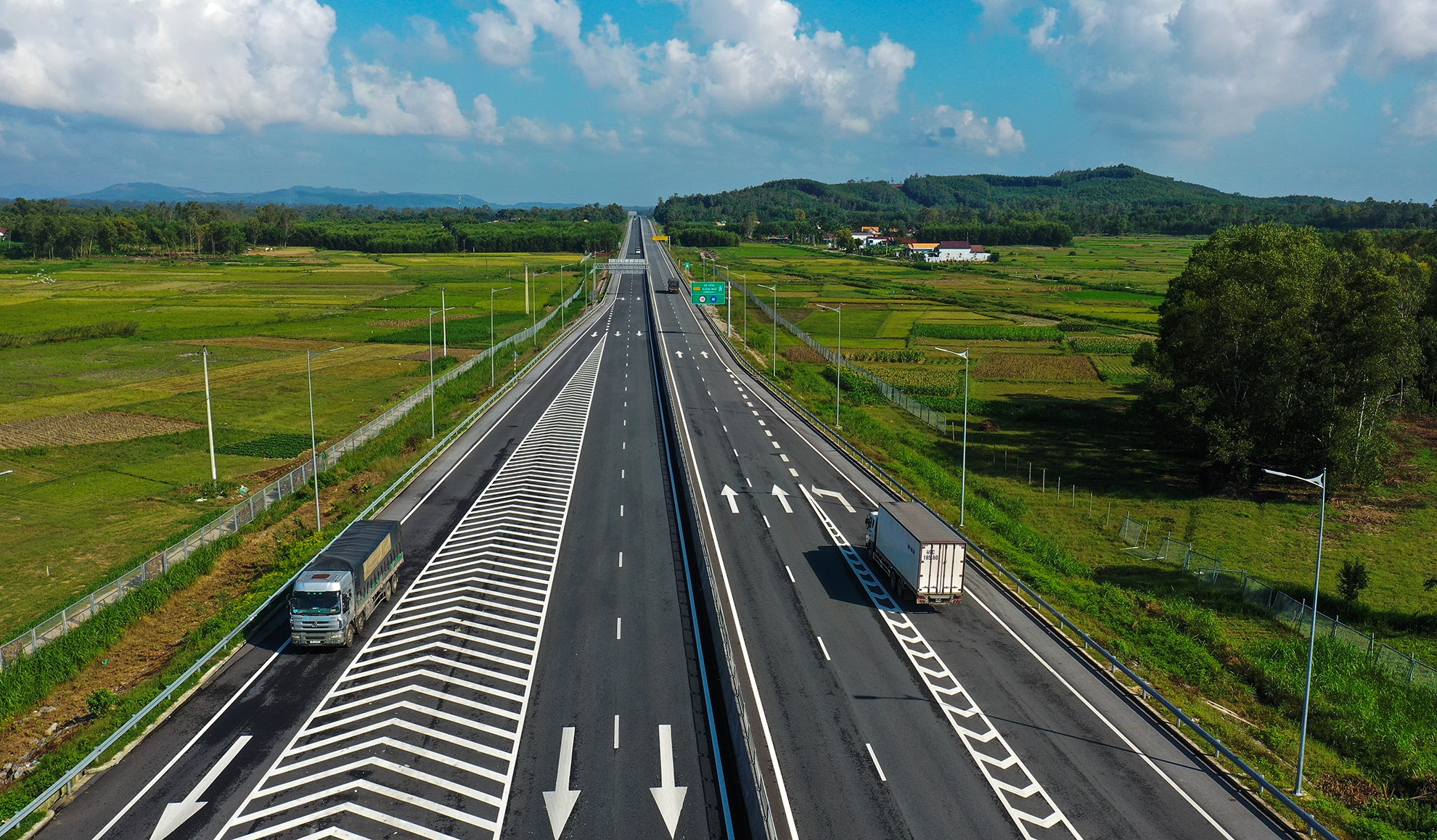 Cao toc 34.500 ty sai pham anh 2