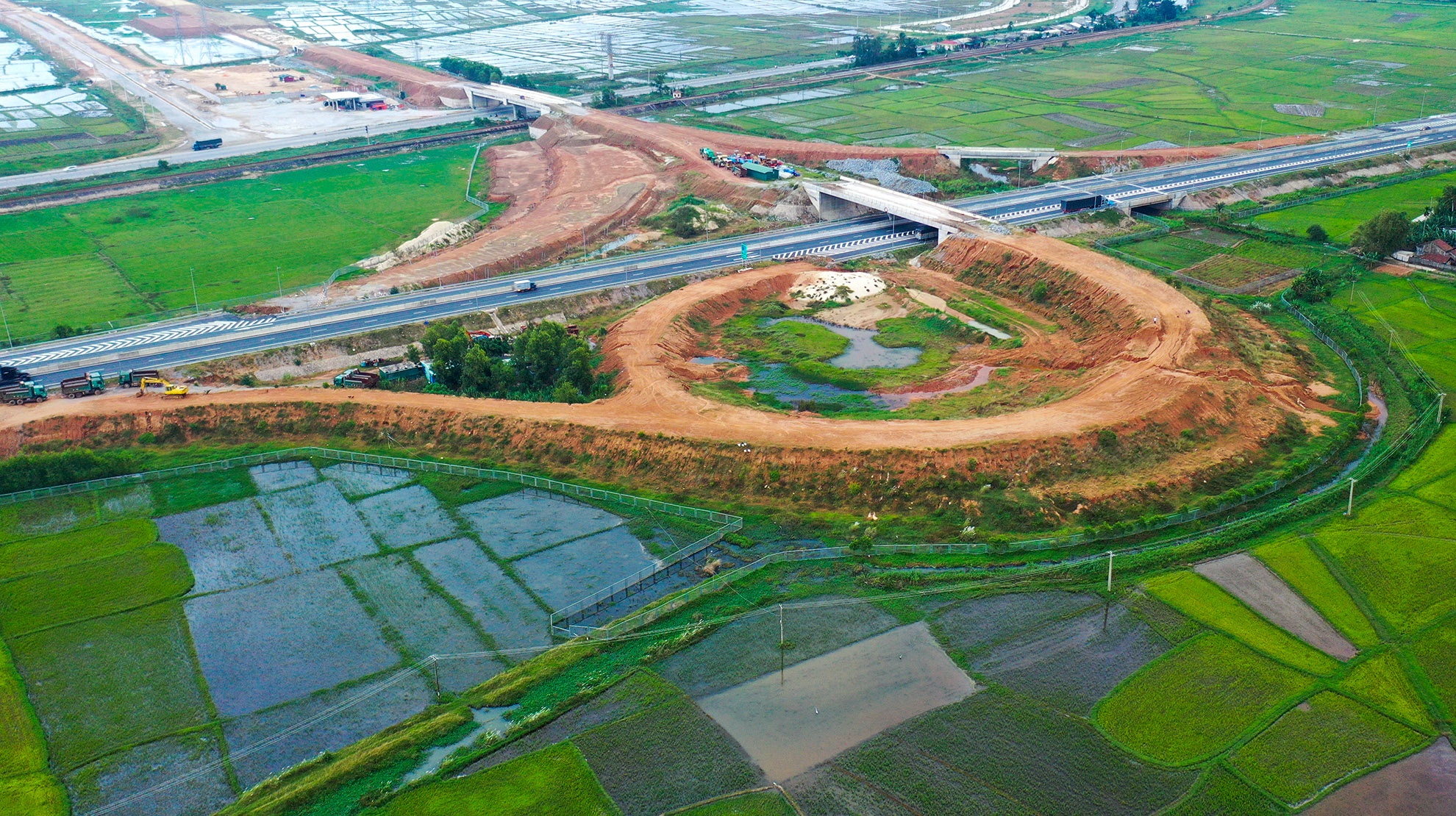 Cao toc Da Nang- Quang Ngai anh 1