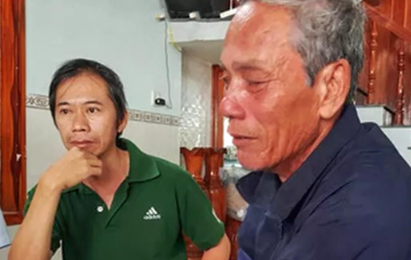 Chu nhat tang toc o lang que ngheo hinh anh