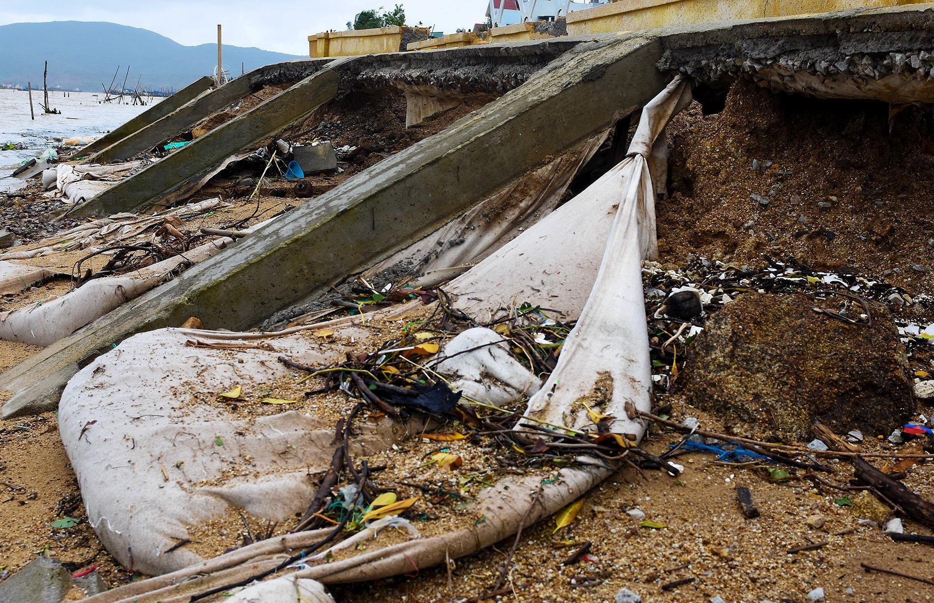 Ke song 12 ty moi hoan thanh da bi song danh vo hinh anh