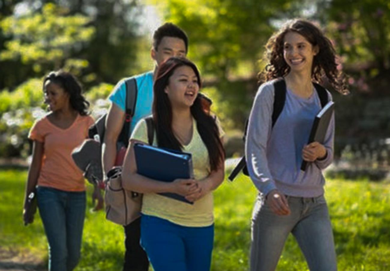 Con cua lanh dao o Quang Ngai khong ve dia phuong sau khi du hoc hinh anh