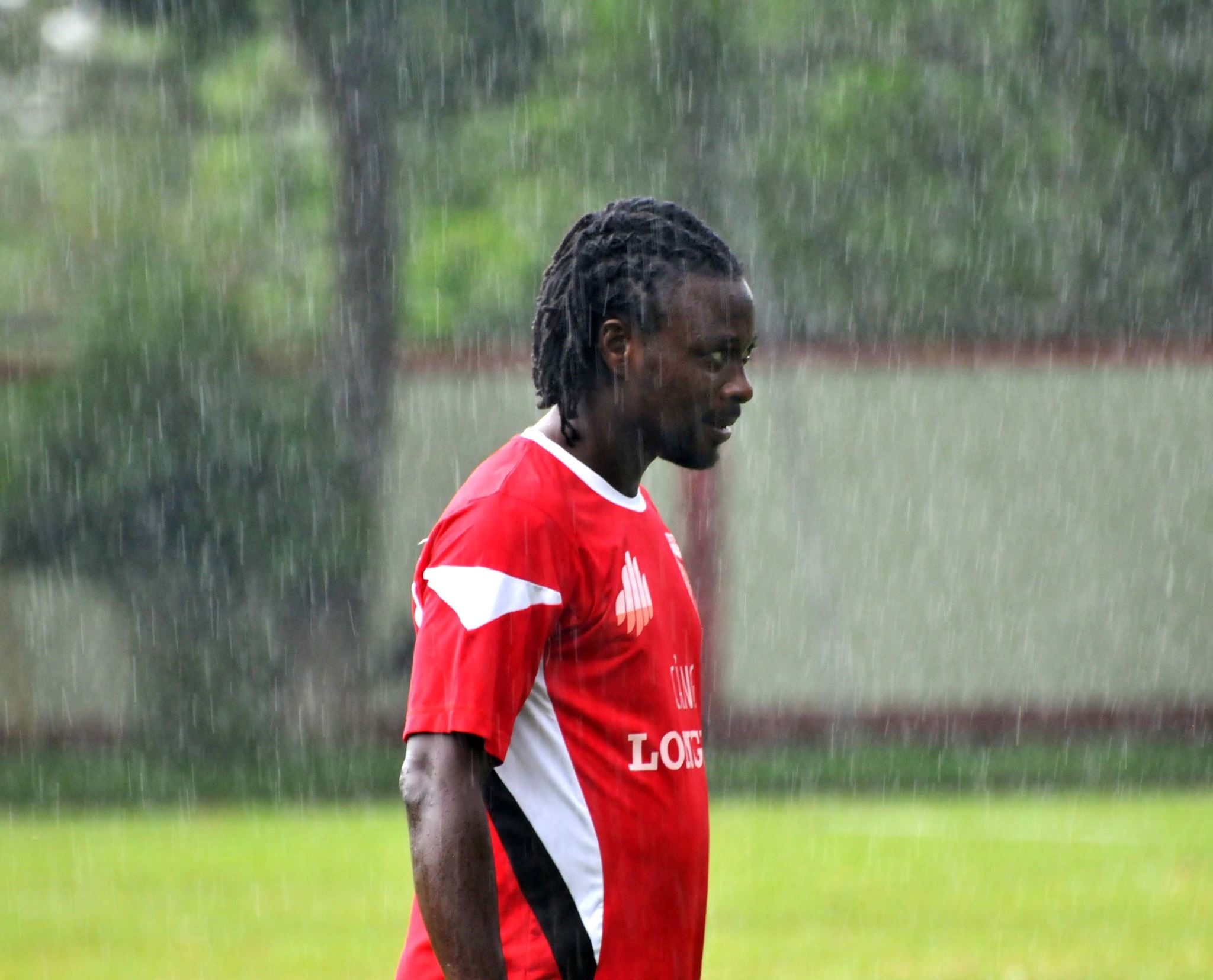 Cau thu dut day chang van thi dau binh thuong tro lai V.League anh 1