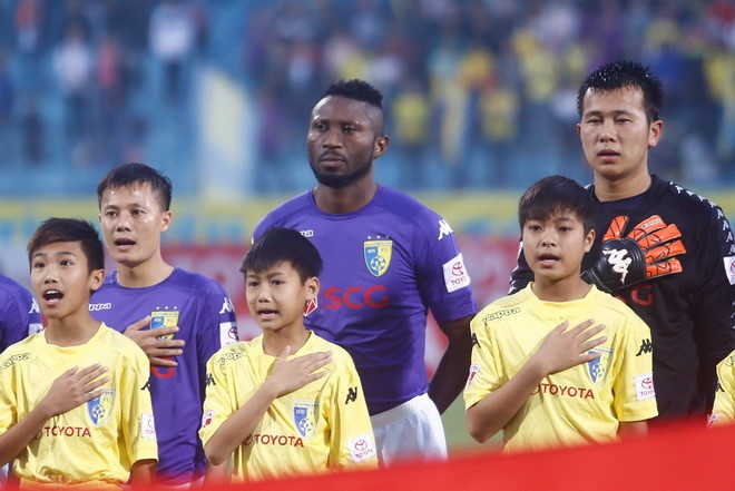 Bầu Đức không muốn các cầu thủ nhập tịch lên tuyển Việt Nam ảnh 1 Bau Duc khong muon cac cau thu nhap tich len tuyen Viet Nam anh 1