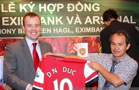 Bầu Đức khắc ghi lời dạy từ HLV Wenger ảnh 1 Bau Duc khac ghi loi day tu HLV Wenger anh 1