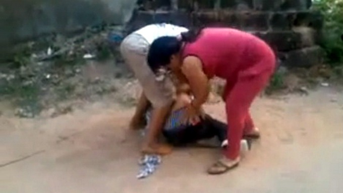 Lot do, cat toc, quay clip nguoi tinh cua bo hinh anh