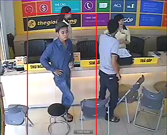 Clip 'hanh' nguoi ban hang de trom iPhone 5 o Sai Gon hinh anh