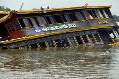 6 vu tai nan duong thuy, gan 100 nguoi chet hinh anh