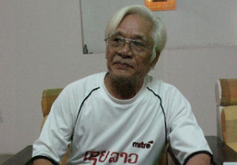 Bi 'giat' 30 ty, cu ong 70 tuoi tat axit vao vo roi tu thieu hinh anh