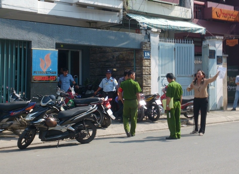 'Cuop' 32 xe taxi giua Sai Gon de thu hoi cong no hinh anh