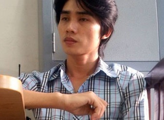 'Man kich' bi cuop 50 trieu o Sai Gon bi lat tay hinh anh