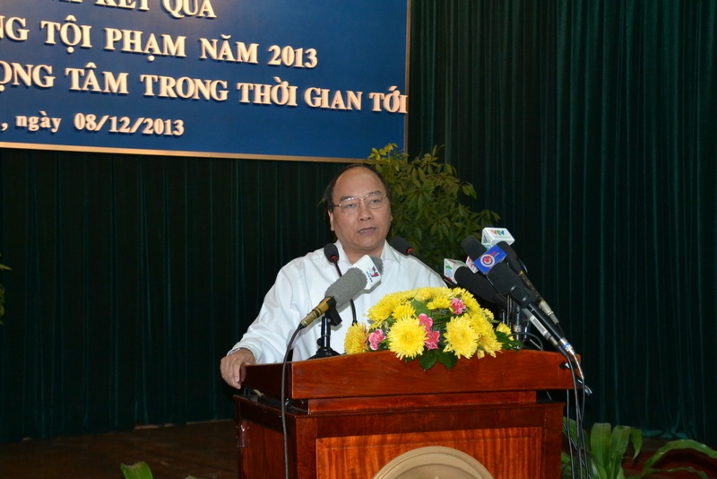 'Dung de nguoi dan so xa hoi den' hinh anh