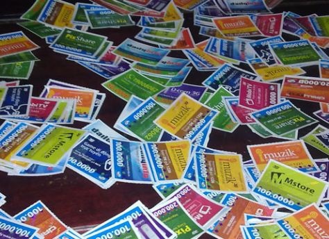 Bo tien ty mua card dien thoai ao tren mang hinh anh