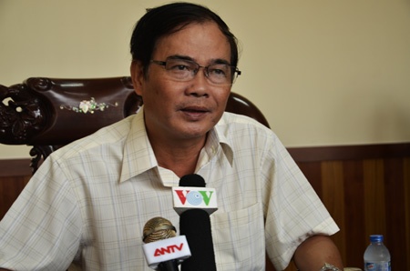 Giam doc vien nhan trach nhiem vu be 1 ngay tuoi bi bat coc hinh anh