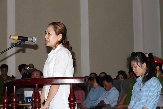 Vu xu bao mau: ''Bi cao thuong hoc tro nhu con cua minh' hinh anh