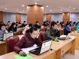 TP.HCM to chuc thi tuyen lanh dao cap phong hinh anh