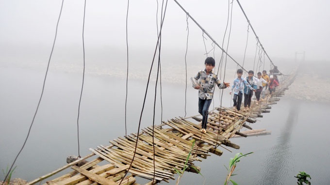 Nhung cay cau treo... cho dut o Lai Chau hinh anh