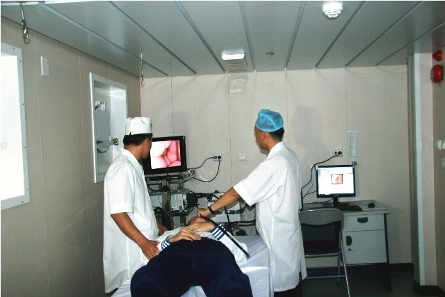 Phòng nội soi màu.