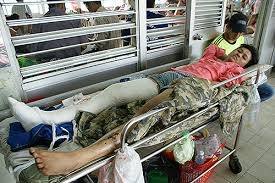 Luat su noi ve vu 'thanh nien bi cha ban gai danh gay chan' hinh anh