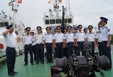 Bo Quoc phong lam viec voi luc luong Canh sat bien hinh anh