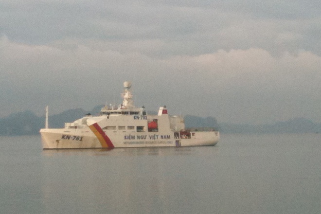 Tàu kiểm ngư KN-781 có lượng dãn nước hơn 2.000 tấn, có sân đỗ cho máy bay trực thăng, công suất máy hơn 12.000 mã lực và có thể hoạt động liên tục 5.000 hải lý. Ảnh: Nguyễn Hùng