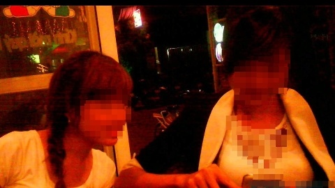 Nhung bong ma xa hoi den trong duong day gai goi sinh vien hinh anh