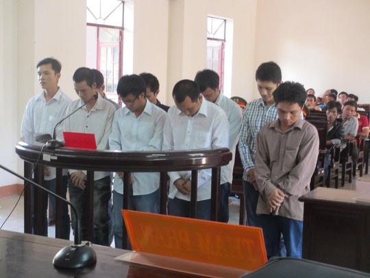 Các bị cáo tại phiên tòa, ngày 21/8.