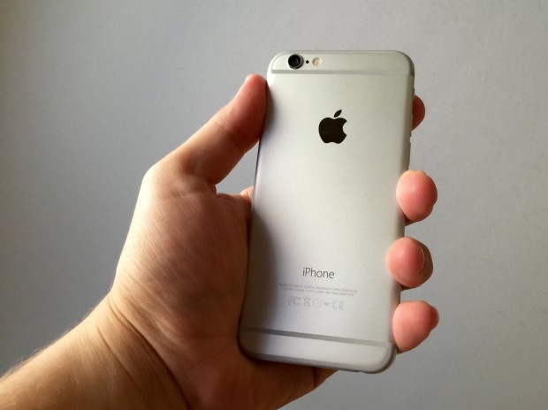 Nhieu nguoi to cao bi lua hang chuc ty vi ham iPhone gia re hinh anh