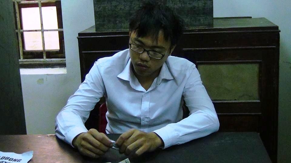 Bat ke bien thai dam vat nhon vao vung kin nu sinh o Hue hinh anh
