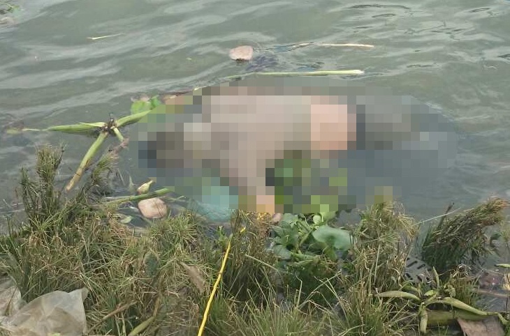 Phat hien xac nguoi noi tren song Sai Gon hinh anh