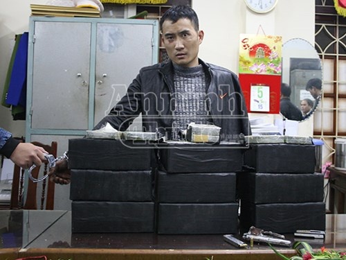 Đối tượng Trần Đức Duy bị bắt khi đang vận chuyển 94 bánh heroin