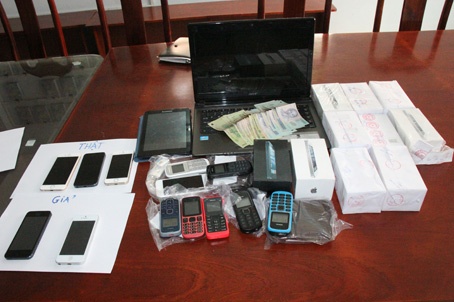 Bang sieu lua ban iPhone gia re tren mang hinh anh