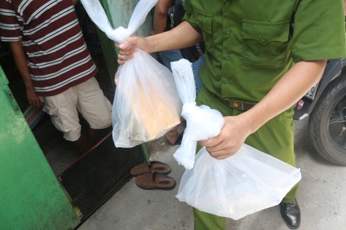 Bao tai chua cac phan thi the trong phong ngu o Sai Gon hinh anh