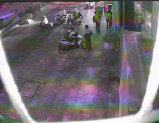 Gia nhan vien quan karaoke cuop xe tay ga cua khach hinh anh