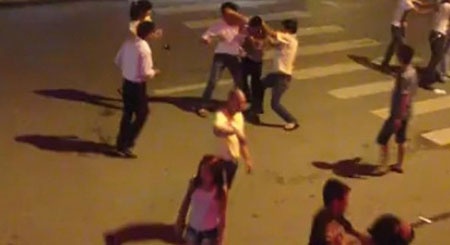 50 giang ho mang sung kiem hung ho tan cong nha dan hinh anh