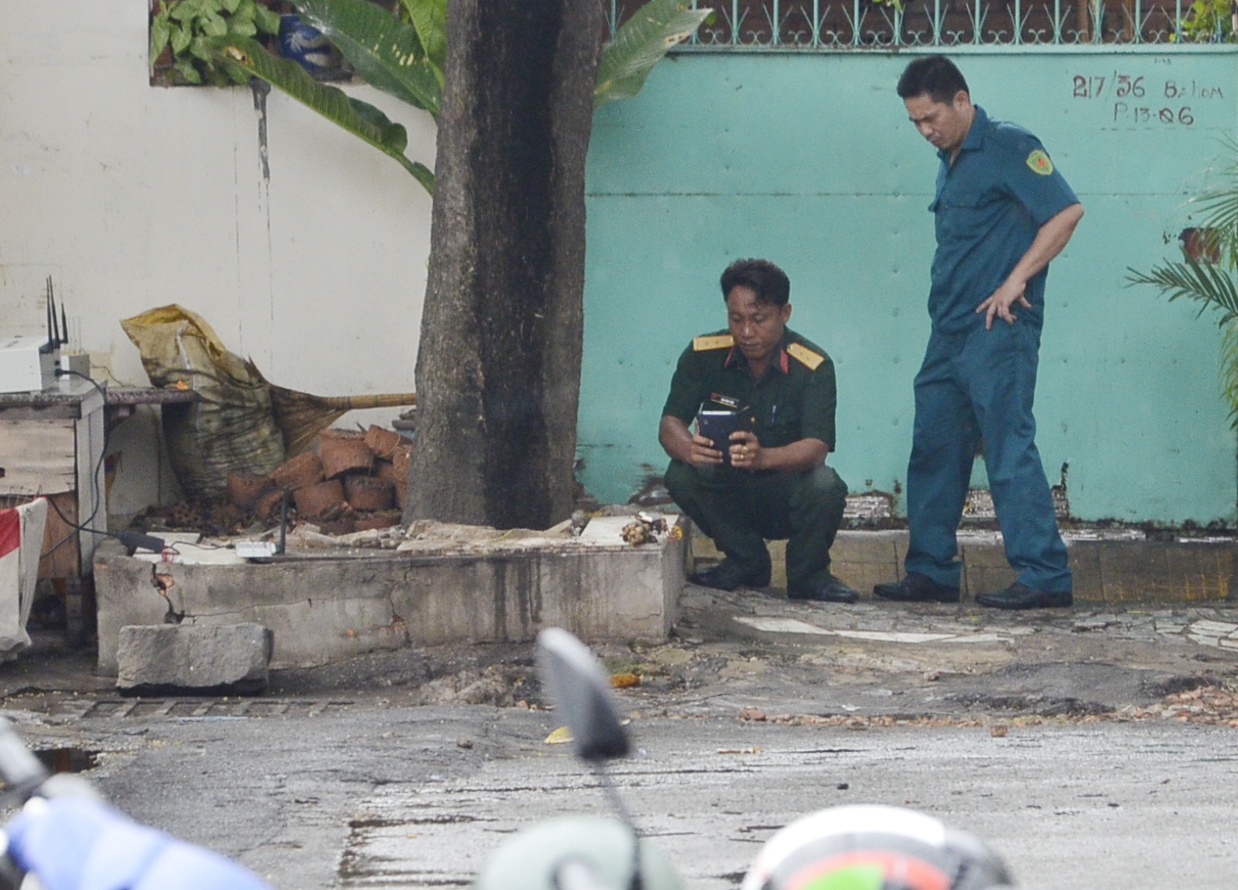 Phong toa khu dan cu o Sai Gon 5 gio vi nghi co min tu che hinh anh